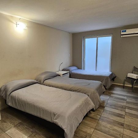 מנדוזה Dakar Hostel מראה חיצוני תמונה
