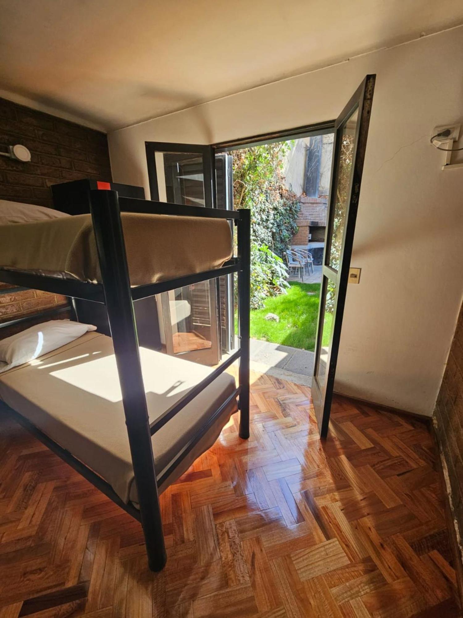 מנדוזה Dakar Hostel מראה חיצוני תמונה
