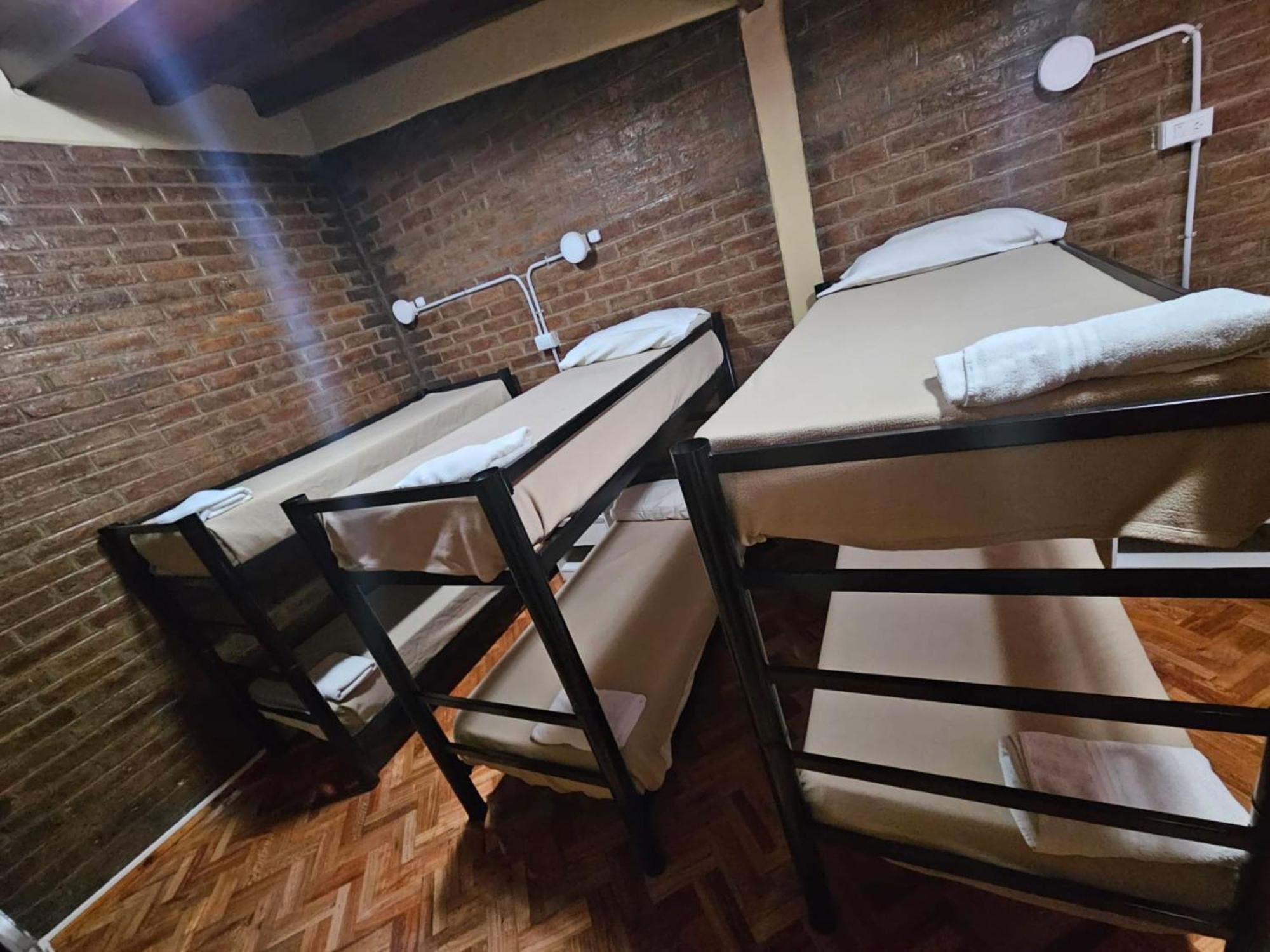 מנדוזה Dakar Hostel מראה חיצוני תמונה