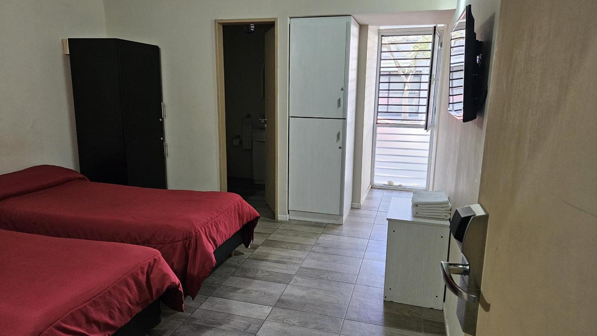 מנדוזה Dakar Hostel מראה חיצוני תמונה